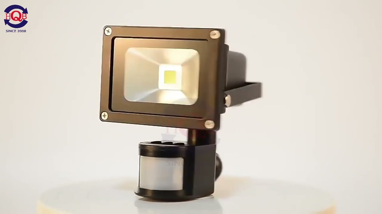 Video Đèn Pha Led Cảm Ứng Chống Trộm Năng Lượng Mặt Trời 10W
