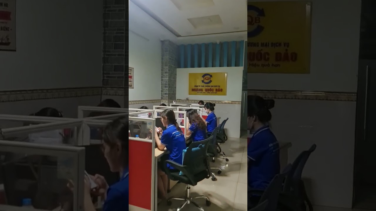 Video Đèn UFO 500W Kim Loại Năng Lượng Mặt Trời